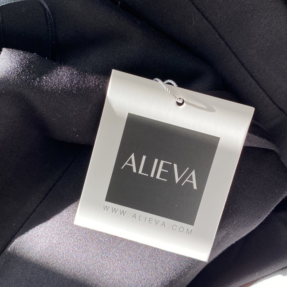SOLD NWT Alieva DARIYA MODERN JUMPSUIT (BLACK) Size Small - Picture 8 of 13